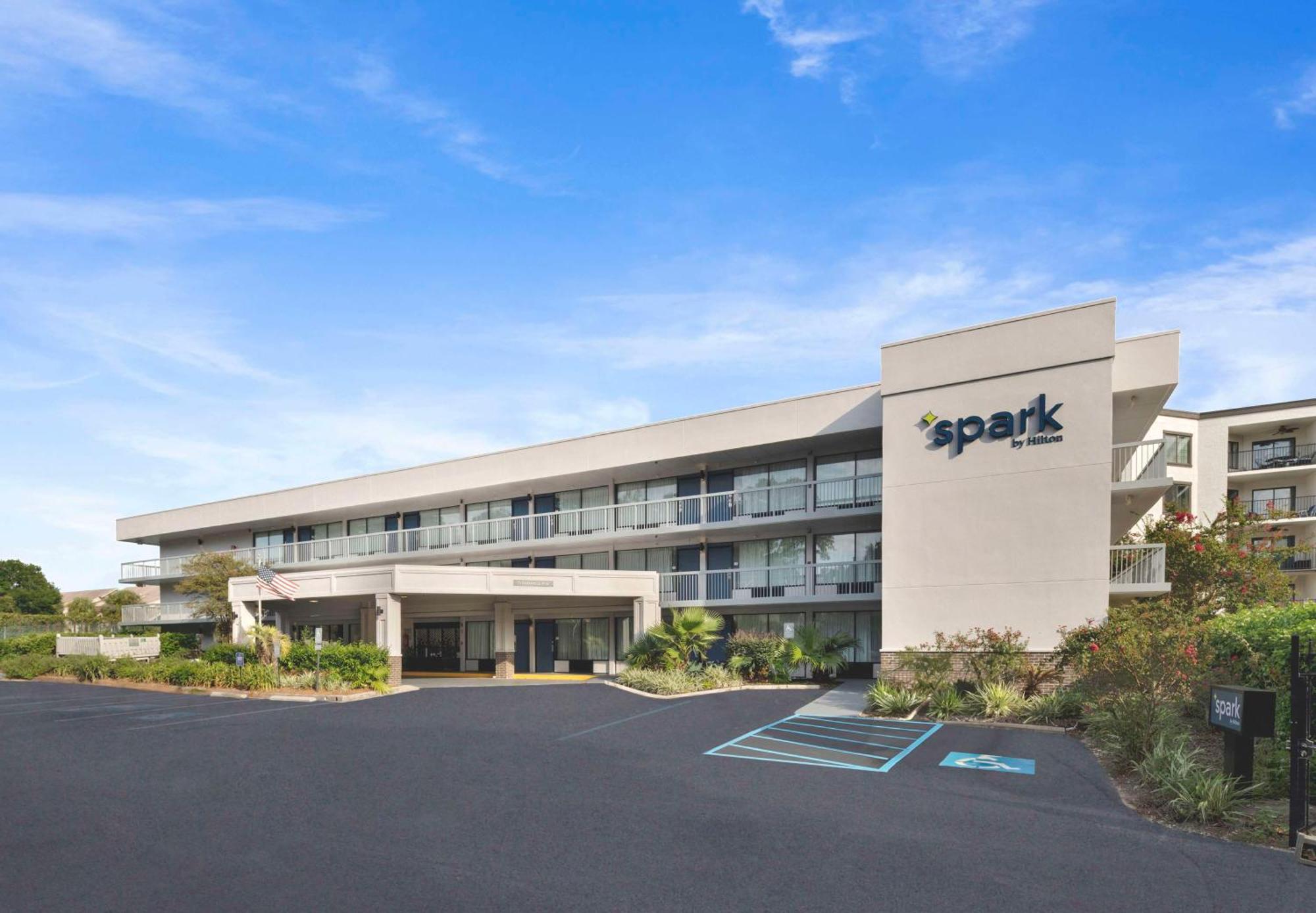 Spark By Hilton Хилтън Хед Айлънд Екстериор снимка